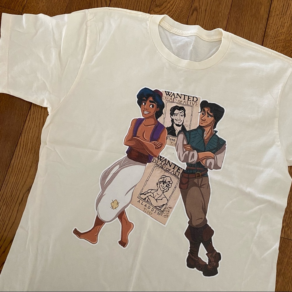 Disney thieves tee